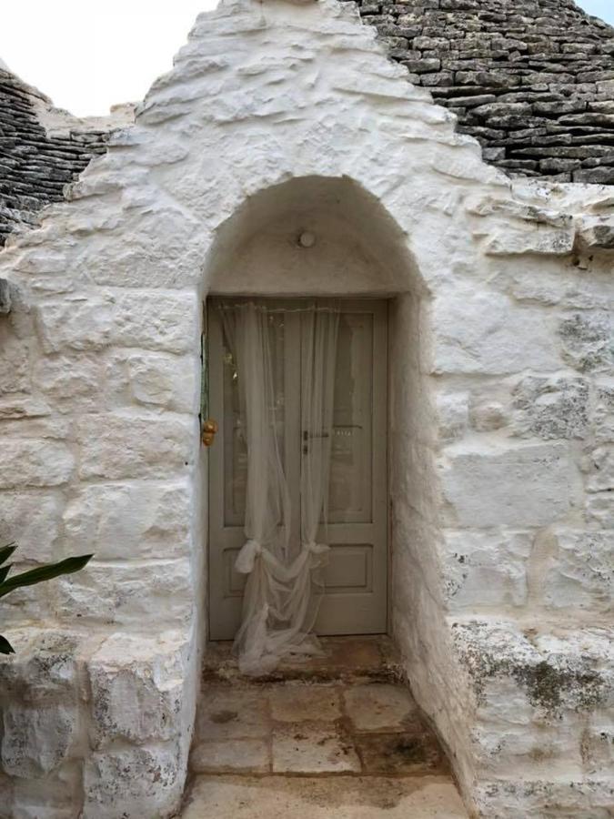 Borgo Trulli 1789 Bed & Breakfast Ostuni Exterior photo